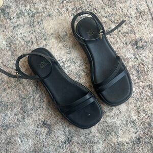 Black Wild Fable Women Sandals